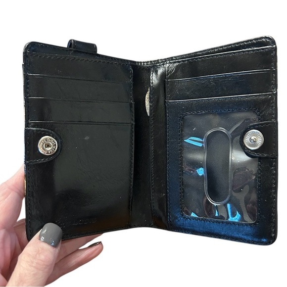 Women’s Animal Print Wallet - Picture 3 of 7